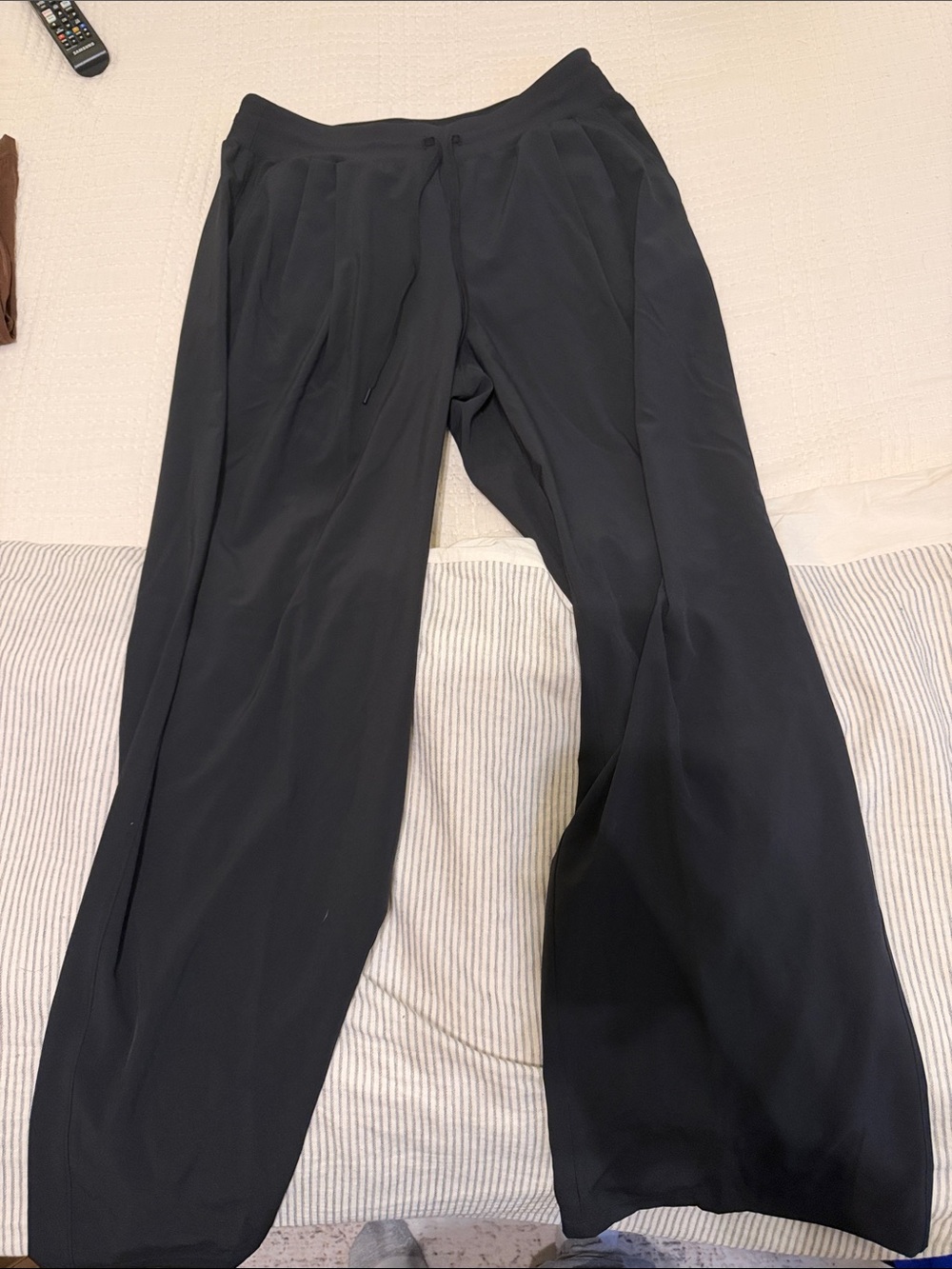 CALIA by Carrie Underwood Black Wide-Leg Drawstring Pants